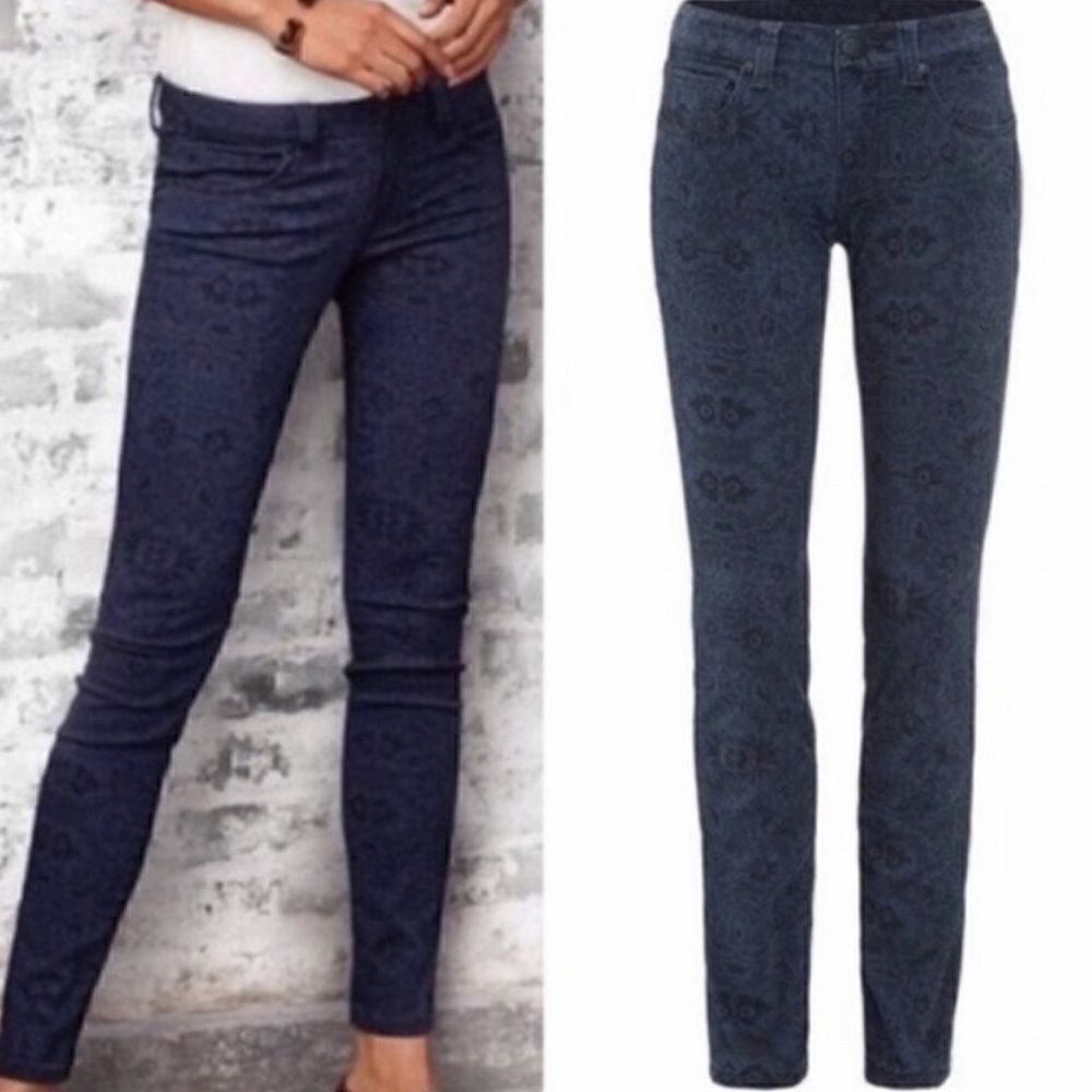 CABI Floral Lace Print Skinny Jean Navy Blue - Picture 1 of 9